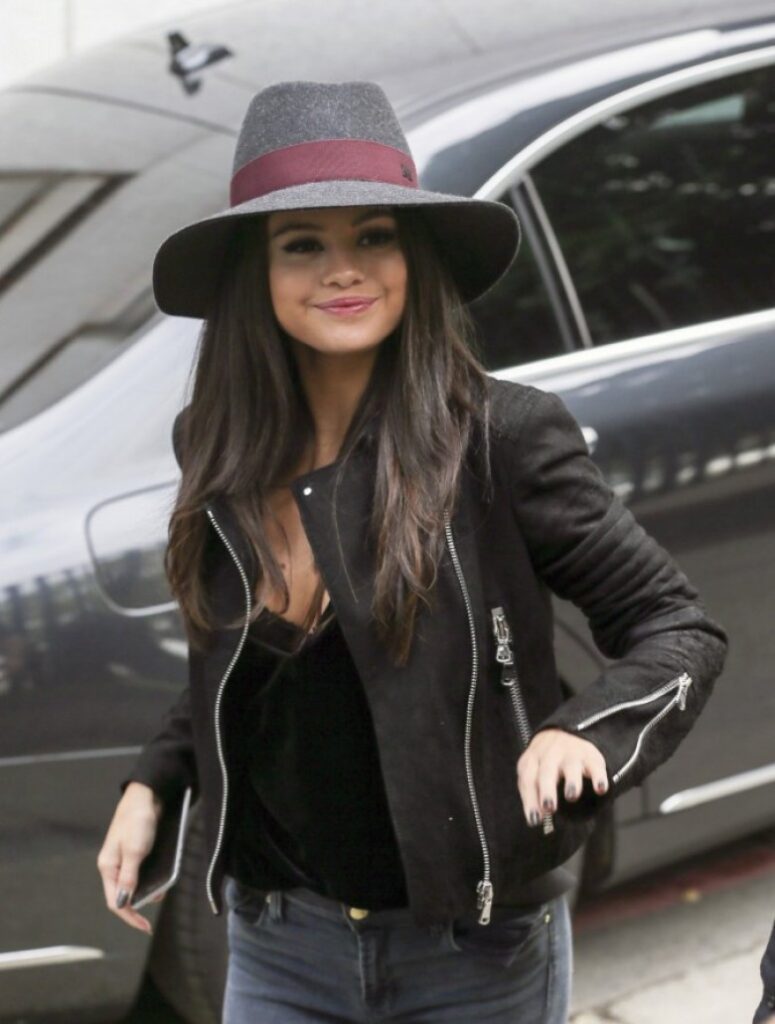 Tipo de sombrero para una cara redonda: fedora