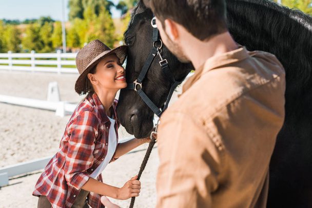 significa un caballo leal