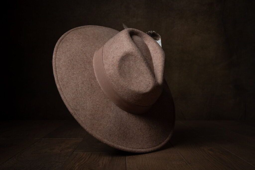 forma sombrero vaquero corona de lagrima