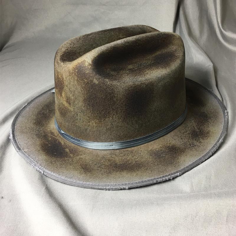 gorro vaquero viejo