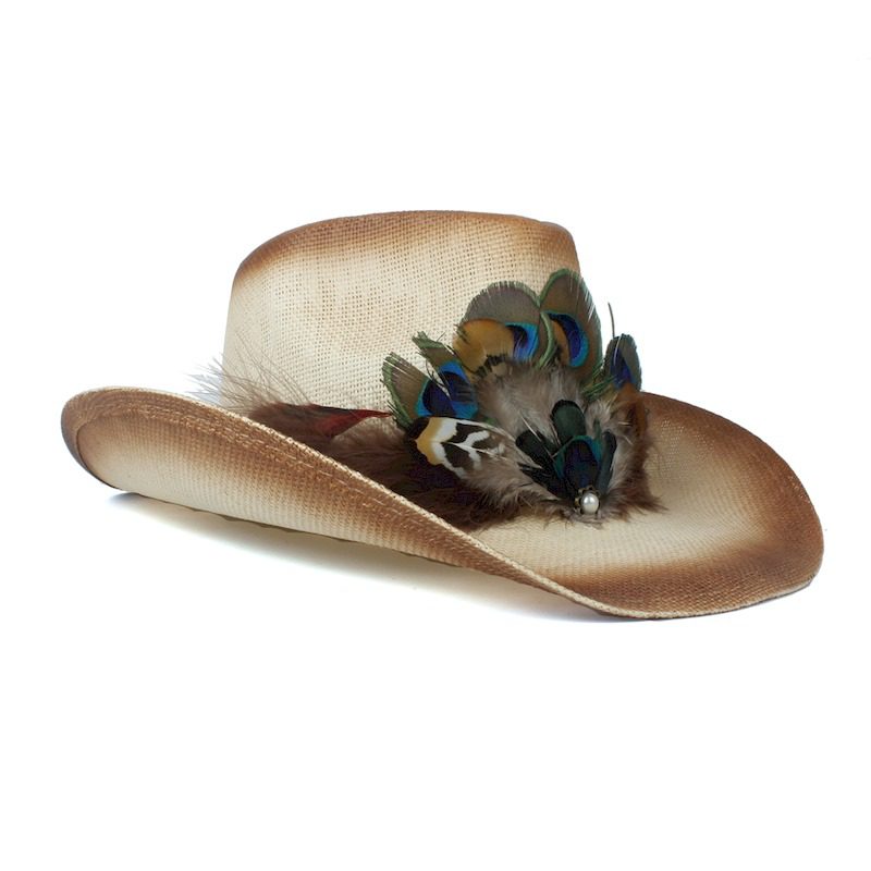 Sombreros vaqueros con plumas